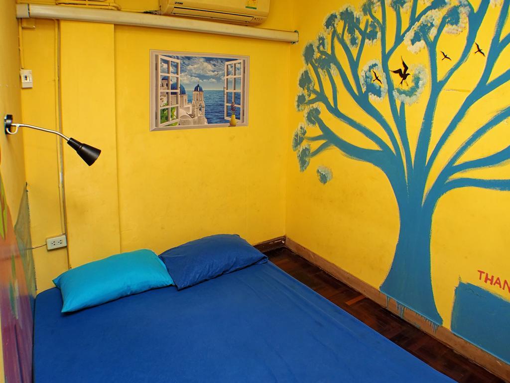 Wacky Fun Party Hostel Bangkok Dış mekan fotoğraf
